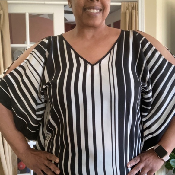 BCX Black & White Stripe Chiffon Cold Shoulder Poncho Top - Picture 5 of 14